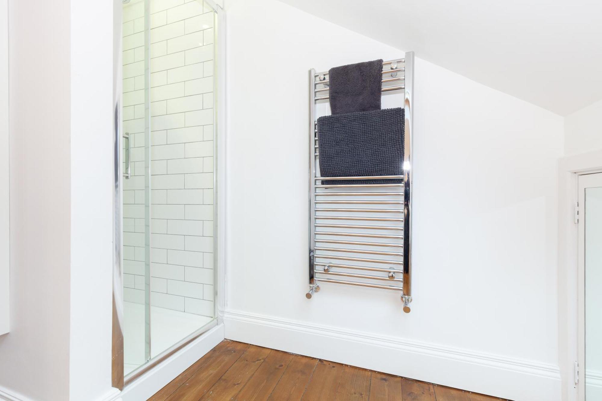 Trendy Terraced House In Holiday home
